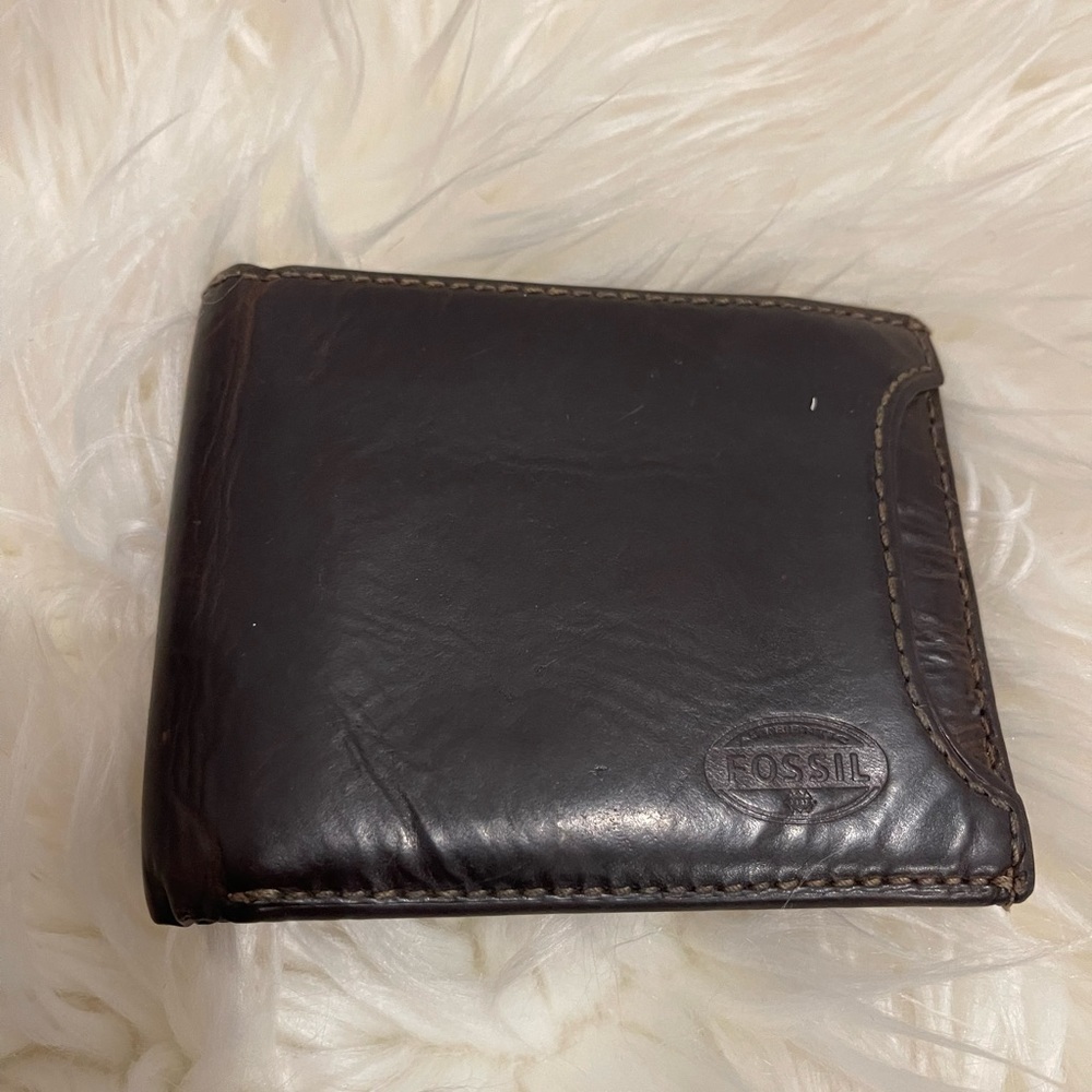 Fossil Cowhide Leather Wallet